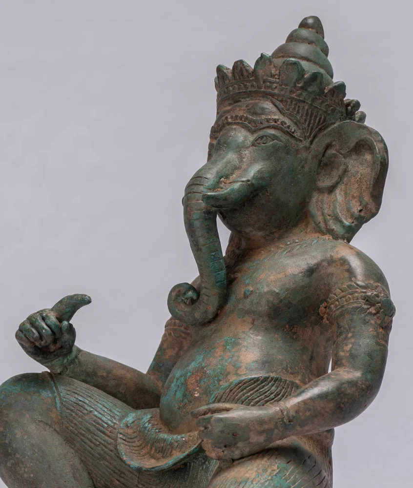 Ganesha broken tusk,