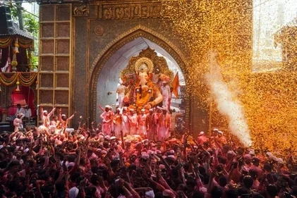Ganesh Visarjan, Hindu