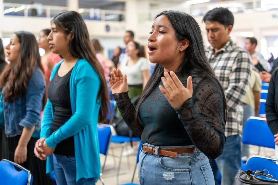 Student praying, Business