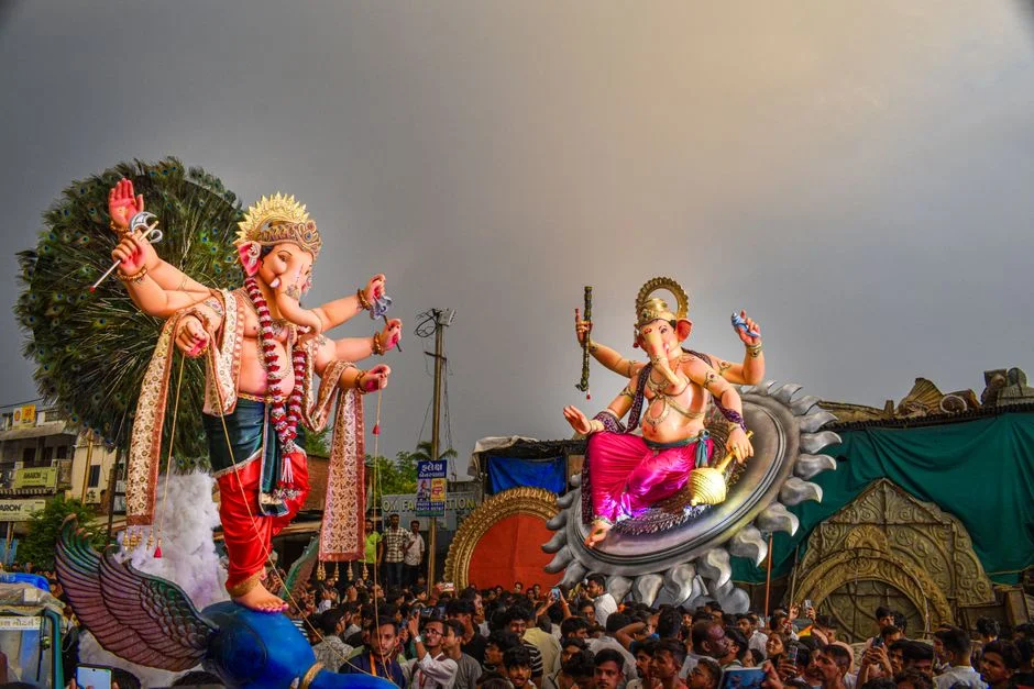 Lord Ganesha, Moon
