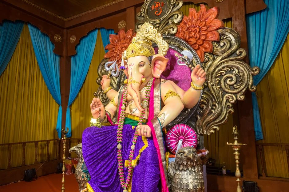 Ganesha blessing, auspicious