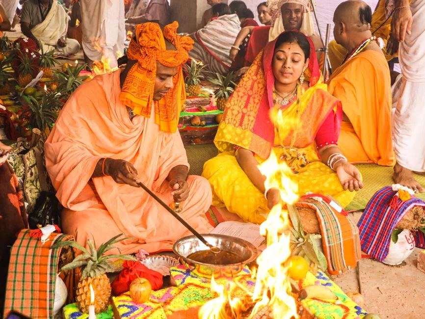 Lord Ganesha Family | Story of Hindu God Ganesha | AstroVed.com