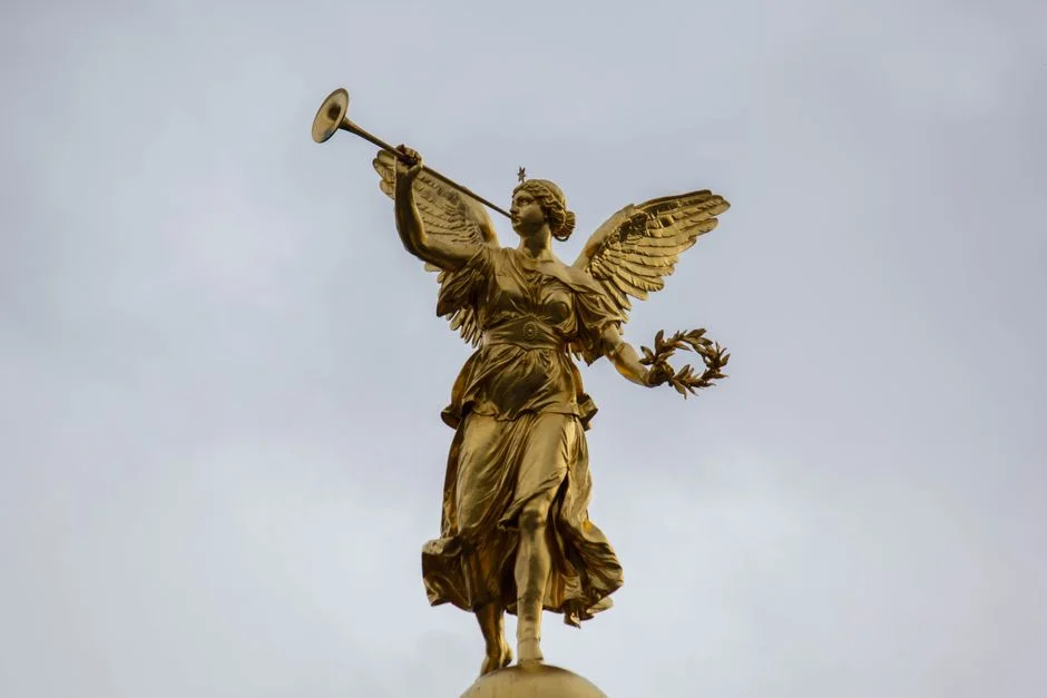 Unconquerable deity, Victory
